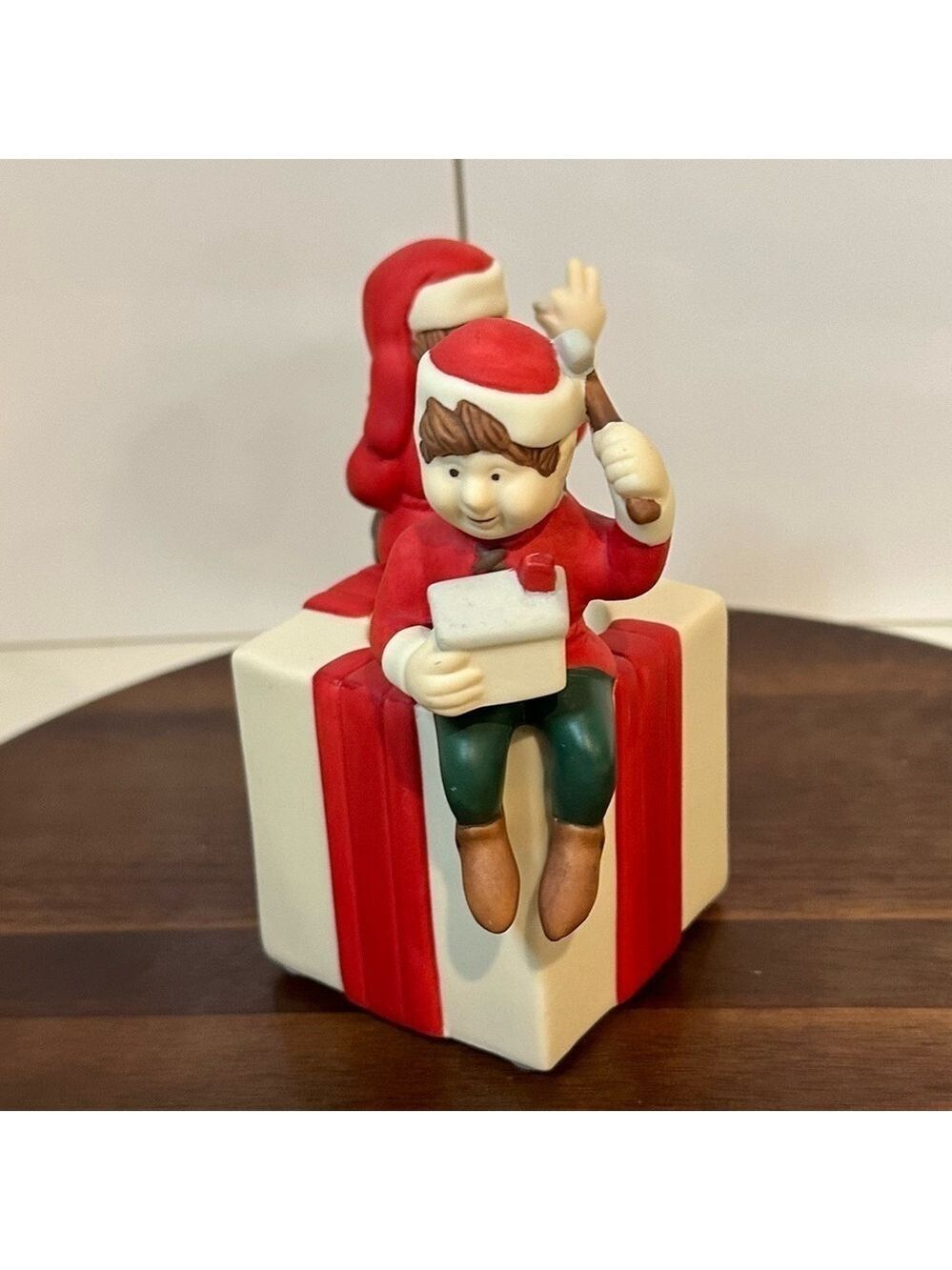 🎅 Vintage PartyLite Santa’s Elves Ceramic Votive Candle Holder No box